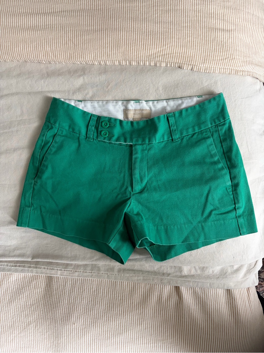 Banana Republic Kelly Green shorts